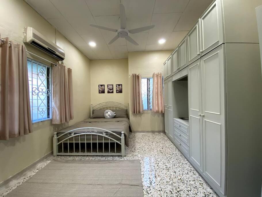 Holiday home Dr Nims 4 Bedrooms *