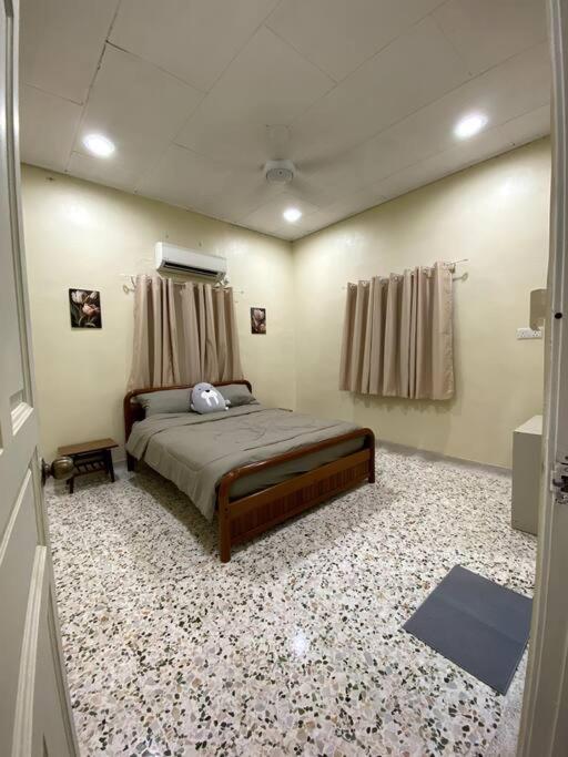 Rumah liburan Dr Nims 4 Bedrooms *
