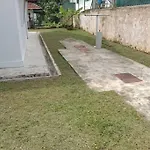 Dr Nims Guesthouse 4 Bedrooms Bungalow
